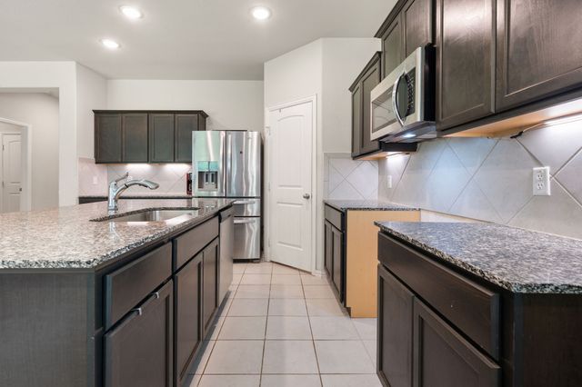 913 Sayle, Greenville, TX 75401