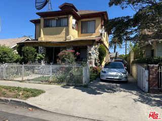 937 W 52nd Street, Los Angeles, CA 90037