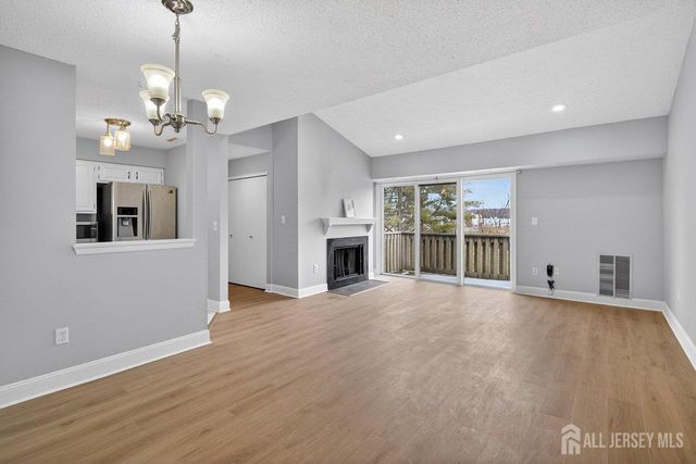 304 Aspen Drive, Plainsboro, NJ 08536