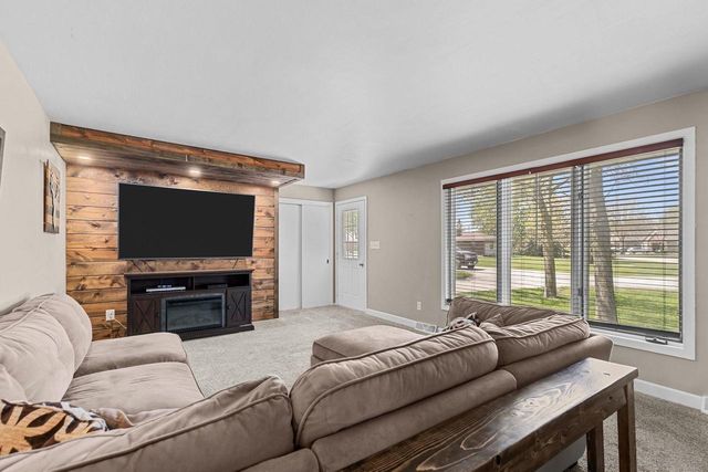 3460 IRENE STREET, Appleton, WI 54913