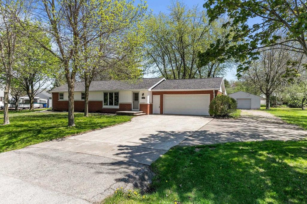 3460 IRENE STREET, Appleton, WI 54913