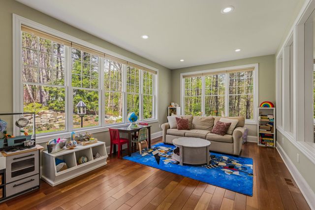 36 Bassett Lane, Newfields, NH 03856