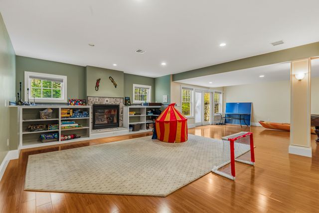 36 Bassett Lane, Newfields, NH 03856