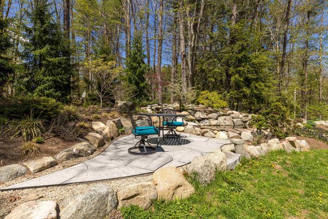 36 Bassett Lane, Newfields, NH 03856
