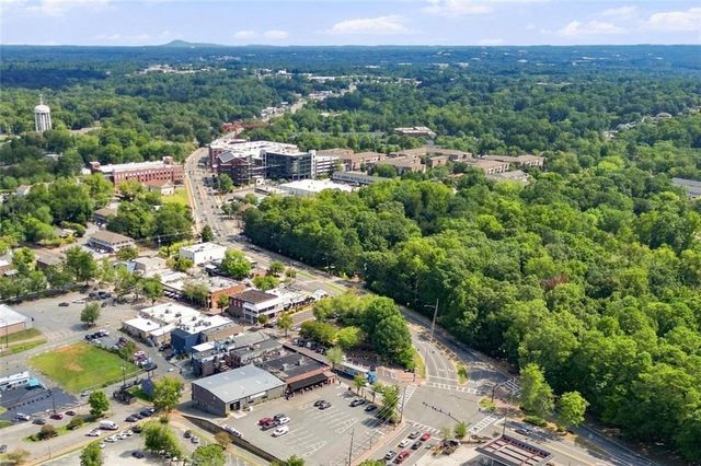 1608 Liberty Lane, Roswell, GA 30075
