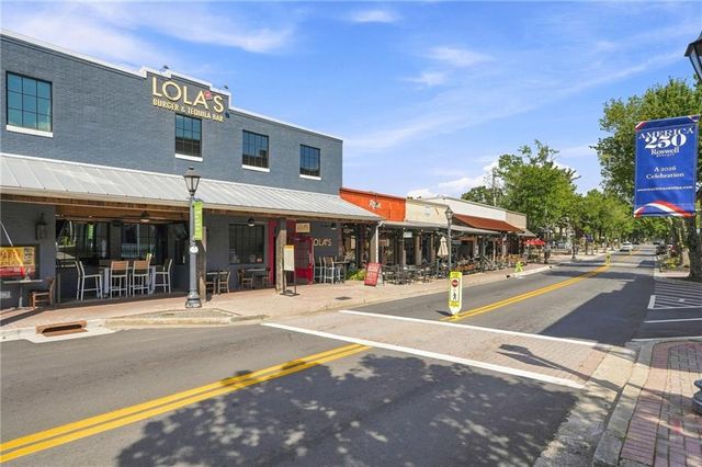 1608 Liberty Lane, Roswell, GA 30075