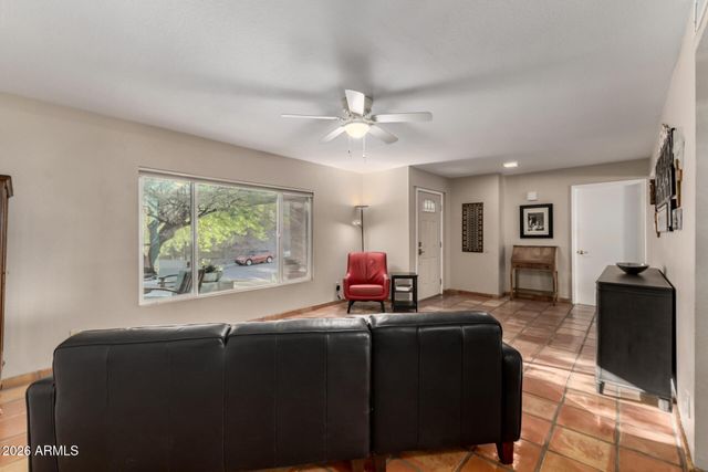 7657 N 22nd Street, Phoenix, AZ 85020