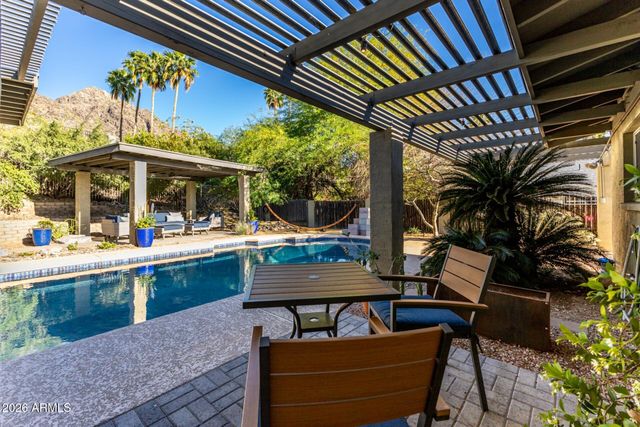 7657 N 22nd Street, Phoenix, AZ 85020