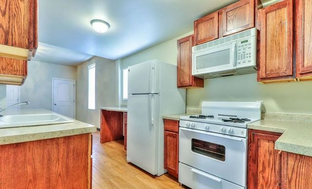 36 E Beardsley Avenue, Champaign, IL 61820