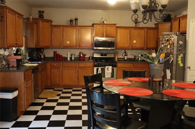 370 Parkmont Way, Dallas, GA 30132