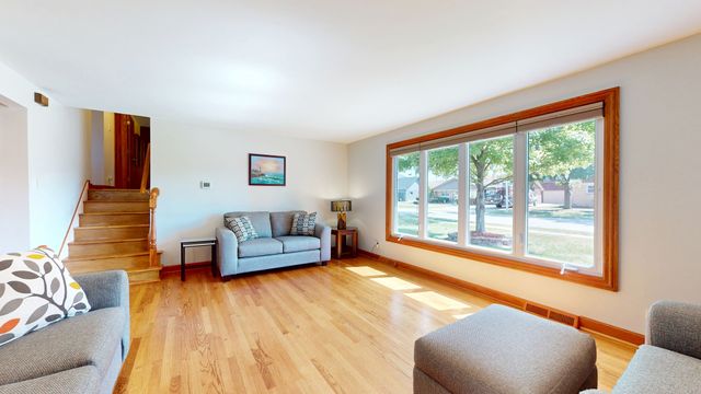 6442 W 88th Street, Oak Lawn, IL 60453