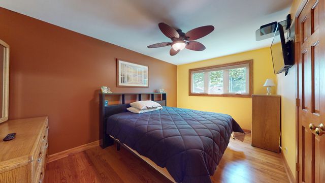 6442 W 88th Street, Oak Lawn, IL 60453