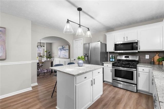 5077 Newpark Drive NW, Acworth, GA 30101