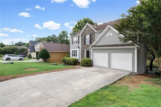 5077 Newpark Drive NW, Acworth, GA 30101