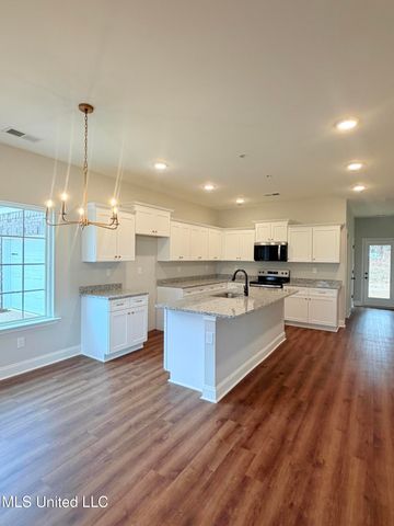 7155 Hickory Hollow Road, Walls, MS 38680