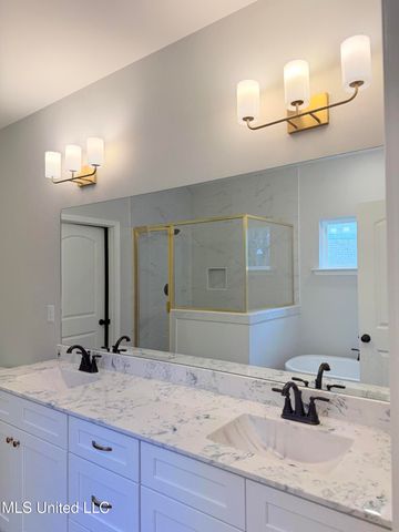 7155 Hickory Hollow Road, Walls, MS 38680