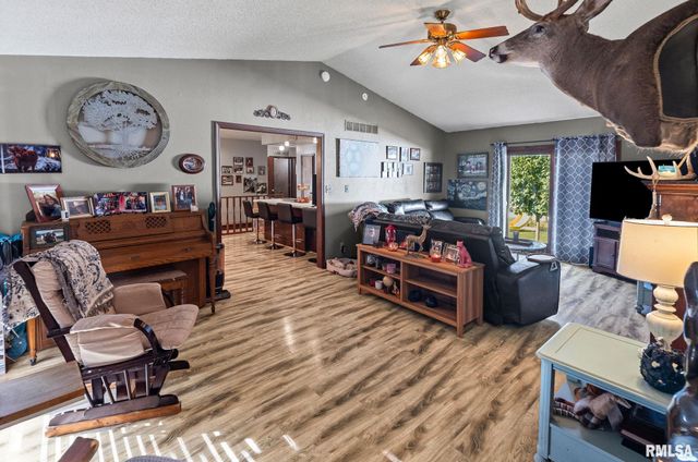 628 TRACY Terrace, Centralia, IL 62801