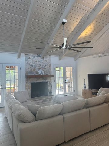 929 Jackson Way, Hutchinson Island, FL 34949