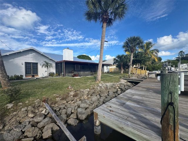 929 Jackson Way, Hutchinson Island, FL 34949