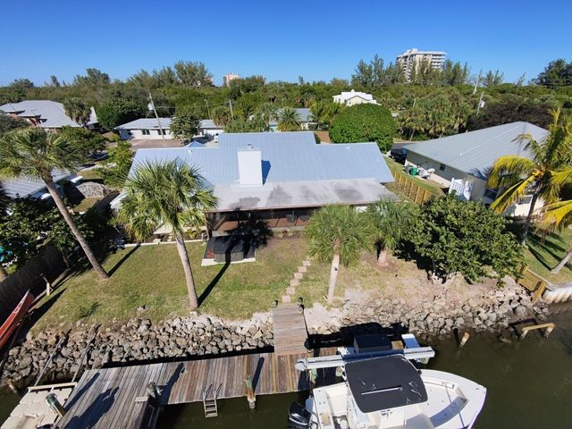 929 Jackson Way, Hutchinson Island, FL 34949