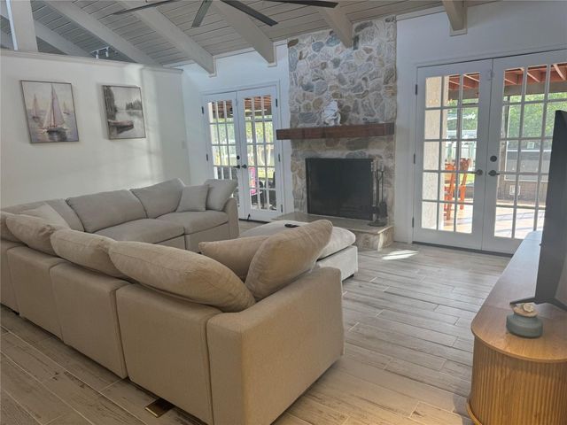 929 Jackson Way, Hutchinson Island, FL 34949