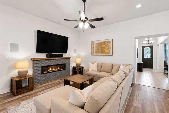 1863 Silver Birch Road, Waxahachie, TX 75165