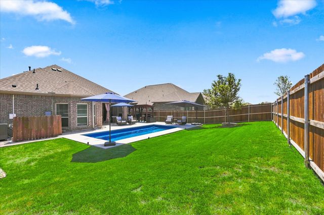 1863 Silver Birch Road, Waxahachie, TX 75165