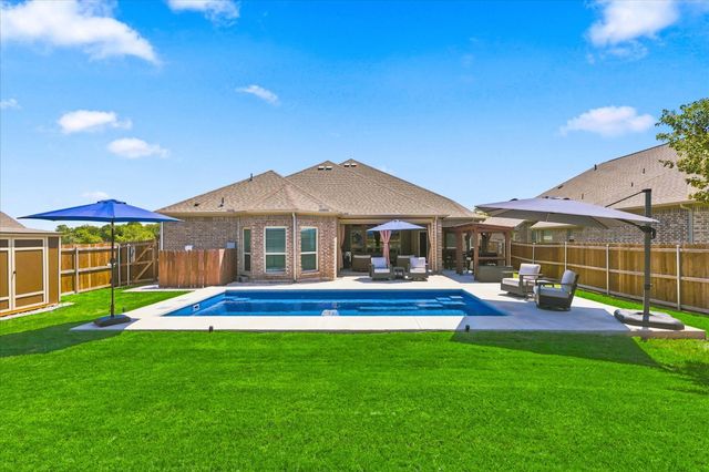 1863 Silver Birch Road, Waxahachie, TX 75165