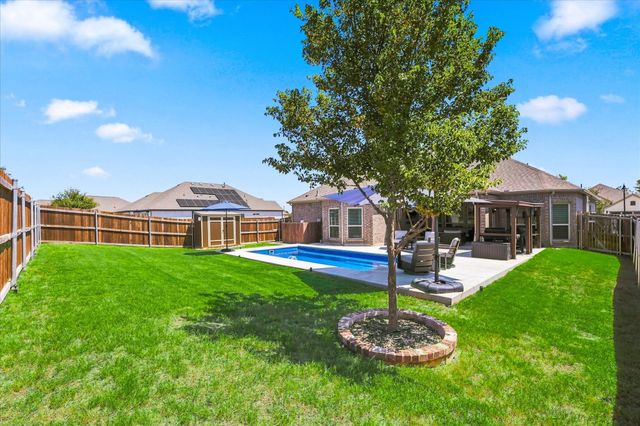 1863 Silver Birch Road, Waxahachie, TX 75165