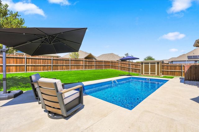 1863 Silver Birch Road, Waxahachie, TX 75165