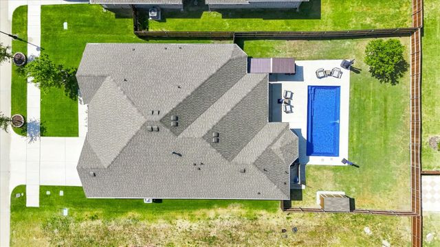 1863 Silver Birch Road, Waxahachie, TX 75165