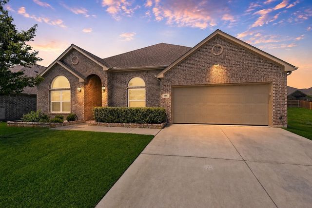 1863 Silver Birch Road, Waxahachie, TX 75165