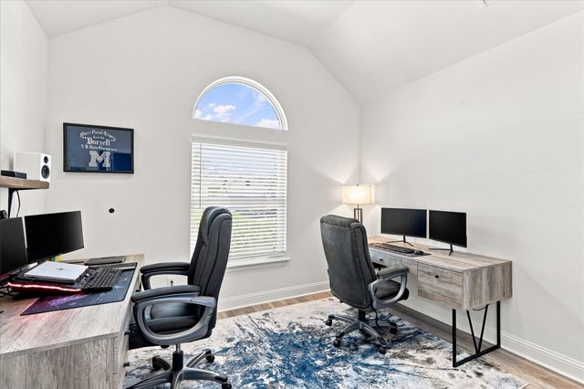 1863 Silver Birch Road, Waxahachie, TX 75165