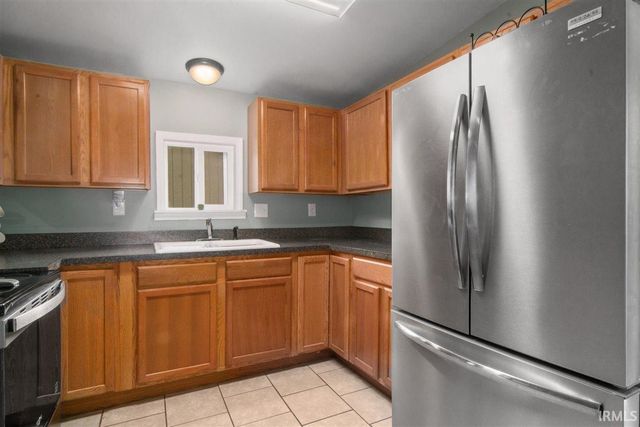 707 Kleymeyer Avenue, Evansville, IN 47720