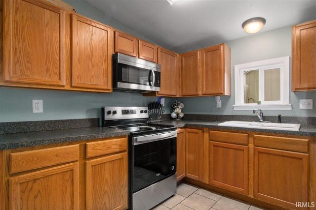 707 Kleymeyer Avenue, Evansville, IN 47720