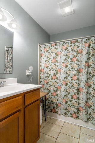 707 Kleymeyer Avenue, Evansville, IN 47720