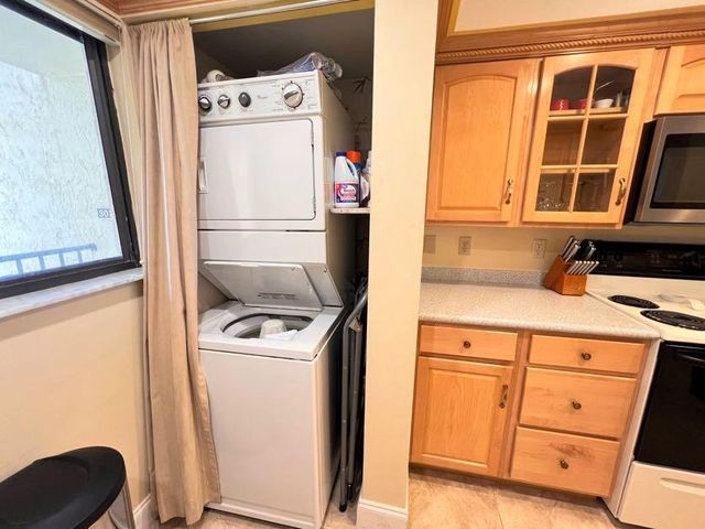 3060 N Atlantic Avenue 302, Cocoa Beach, FL 32931