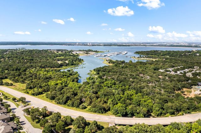 1002 Meadow Bend Loop N, Grapevine, TX 76051