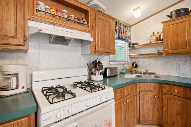 521 Shirley Loop, Cleveland, TX 77328