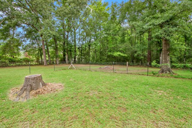 521 Shirley Loop, Cleveland, TX 77328