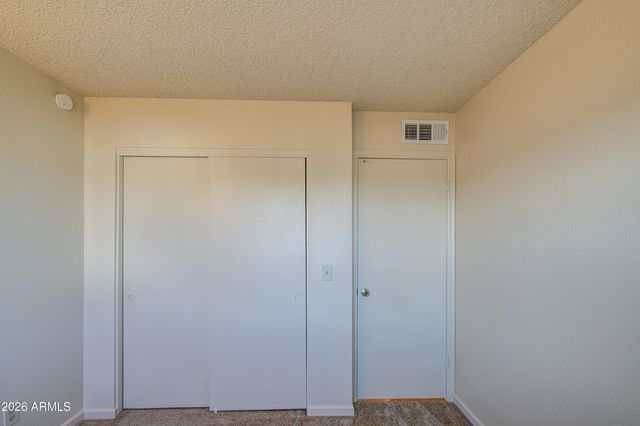 4775 W WAHALLA Lane, Glendale, AZ 85308