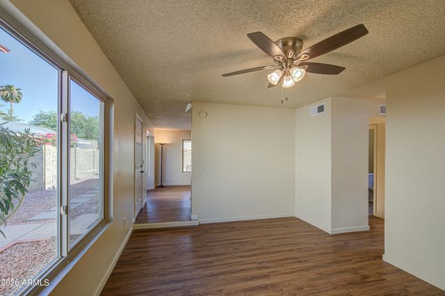 4775 W WAHALLA Lane, Glendale, AZ 85308