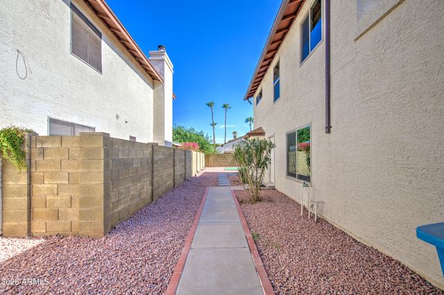 4775 W WAHALLA Lane, Glendale, AZ 85308