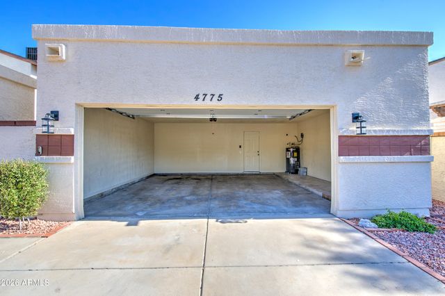 4775 W WAHALLA Lane, Glendale, AZ 85308
