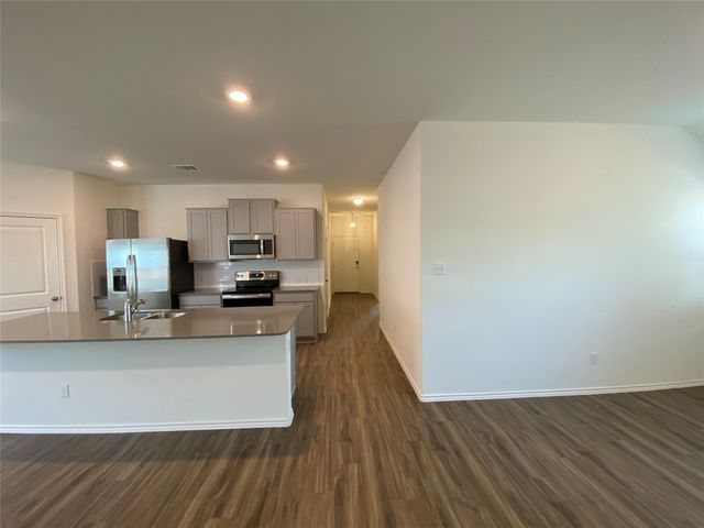 204 Meaningful DR, Jarrell, TX 76537
