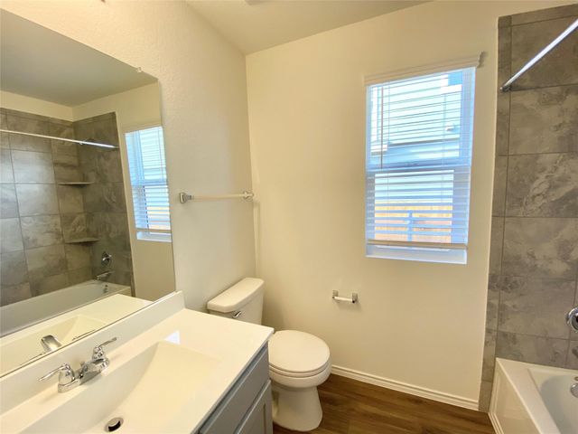 204 Meaningful DR, Jarrell, TX 76537