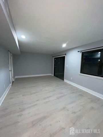 807 Merrywood Drive, Edison, NJ 08817