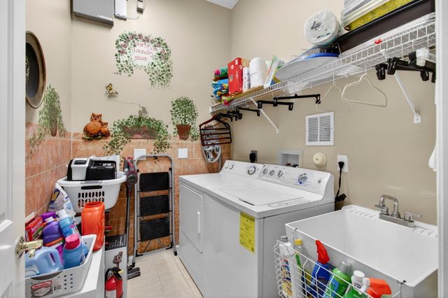 9725 Asti Lane, Lake Worth, FL 33467