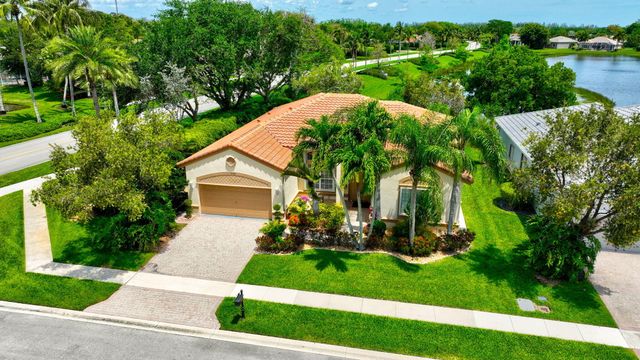 9725 Asti Lane, Lake Worth, FL 33467