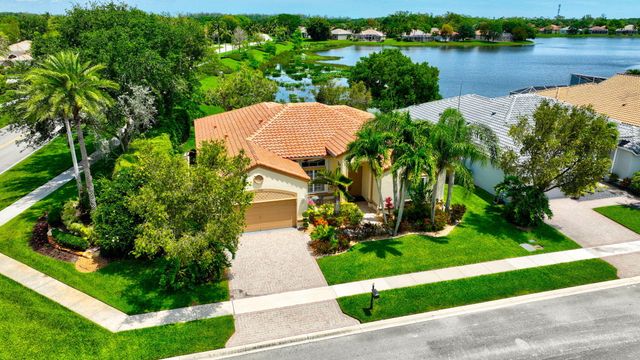 9725 Asti Lane, Lake Worth, FL 33467